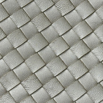 BOTTEGAVENETA ボッテガ・ヴェネタ ポーチ イントレチャート ゴールド レザー レディース 【中古】
