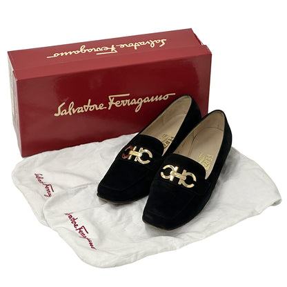 Ferragamo フェラガモ ローファー ダブルガンチーニ ブラック ゴールド金具 スエード レディース 【中古】