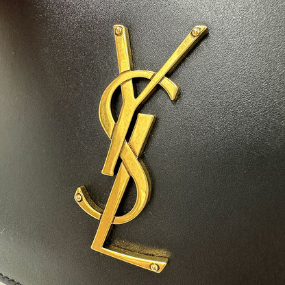 SAINT LAURENT サンローラン ショルダーバッグ カサンドラ ロゴ サッチェル ブラック レザー レディース 【中古】
