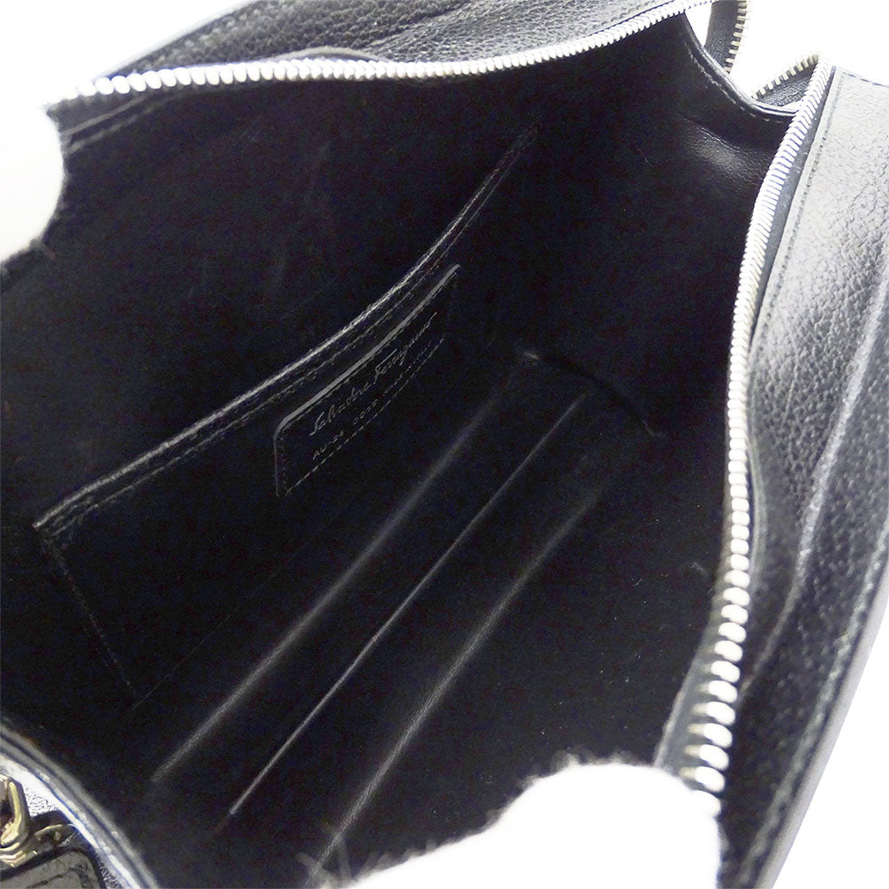 Ferragamo フェラガモ クラッチ・セカンドバッグ ブラック レザー レディース メンズ 【中古】