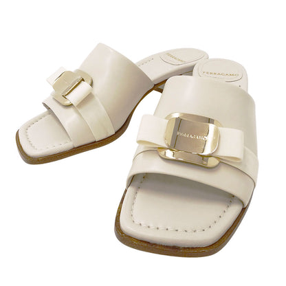Ferragamo フェラガモ サンダル アイボリー レザー レディース 【中古】