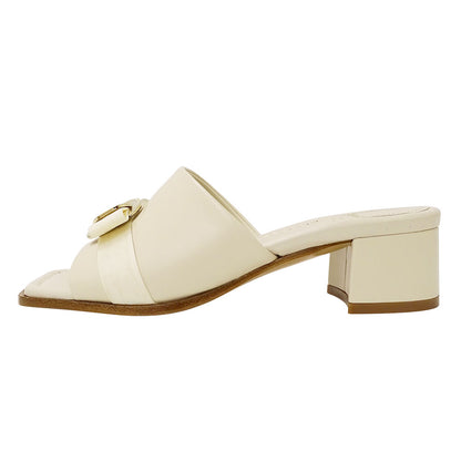 Ferragamo フェラガモ サンダル アイボリー レザー レディース 【中古】