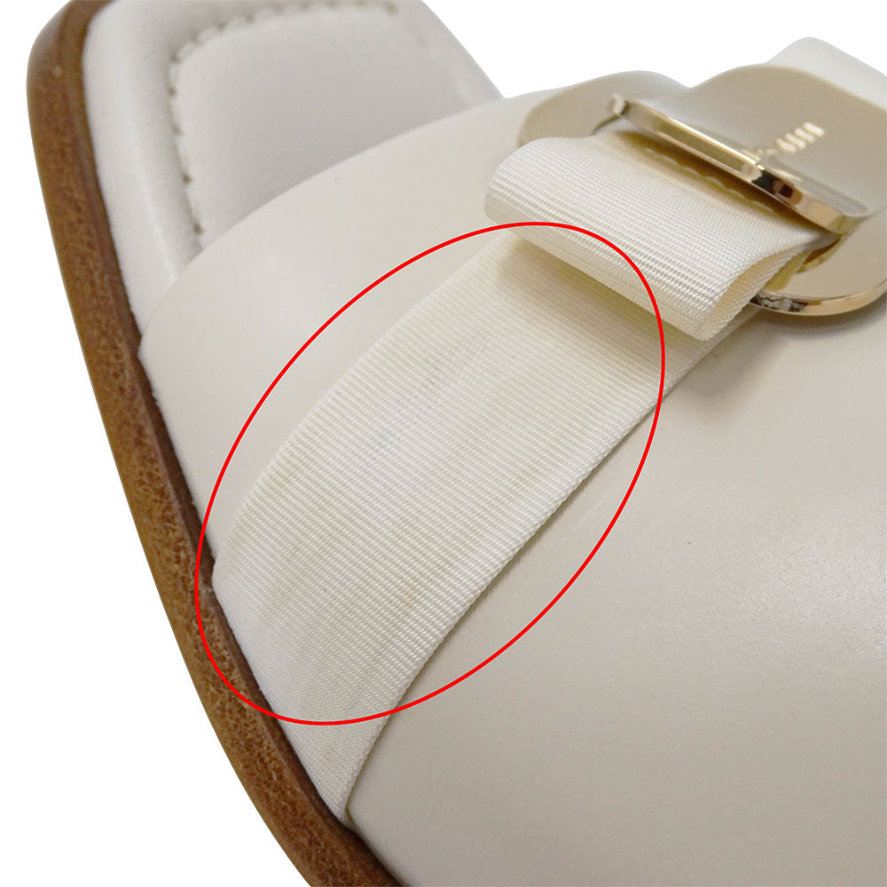 Ferragamo フェラガモ サンダル アイボリー レザー レディース 【中古】