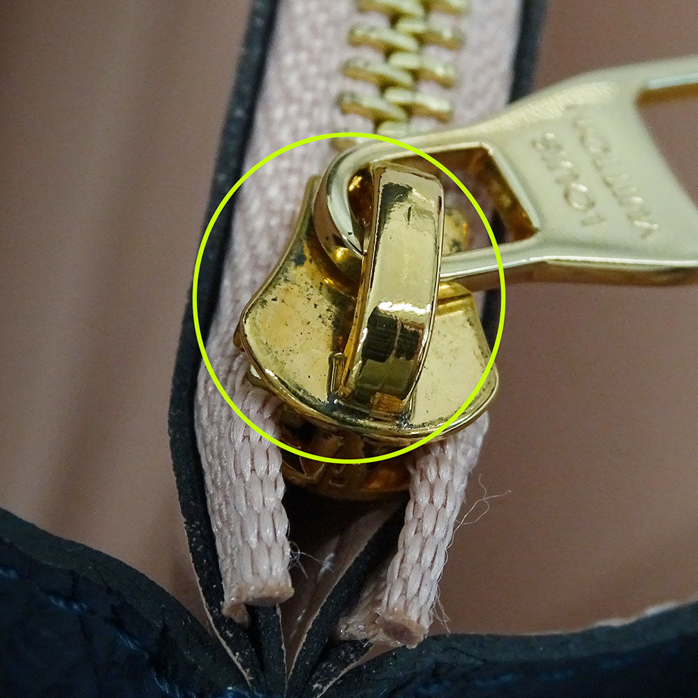 LOUIS VUITTON ルイ・ヴィトン ポルトフォイユ・コメット 長財布 トリヨン ブルーマリーヌ M68582 レディース 【中古】