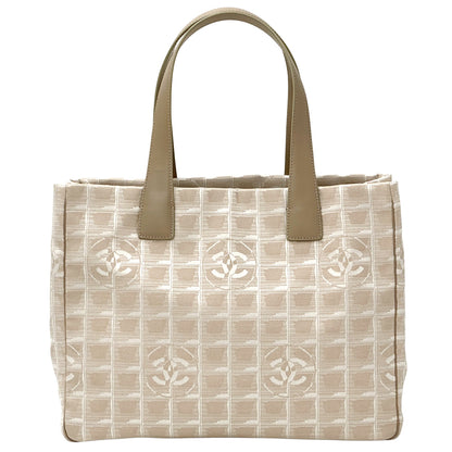 CHANEL シャネル トートバッグ ニュートラベル トートMM ベージュ シルバー金具 ナイロン レディース 【中古】