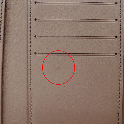 LOUIS VUITTON ルイ・ヴィトン ポルトフォイユ・カプシーヌコンパクト 二つ折り財布 トリヨン マグノリア M62156 レディース 【中古】