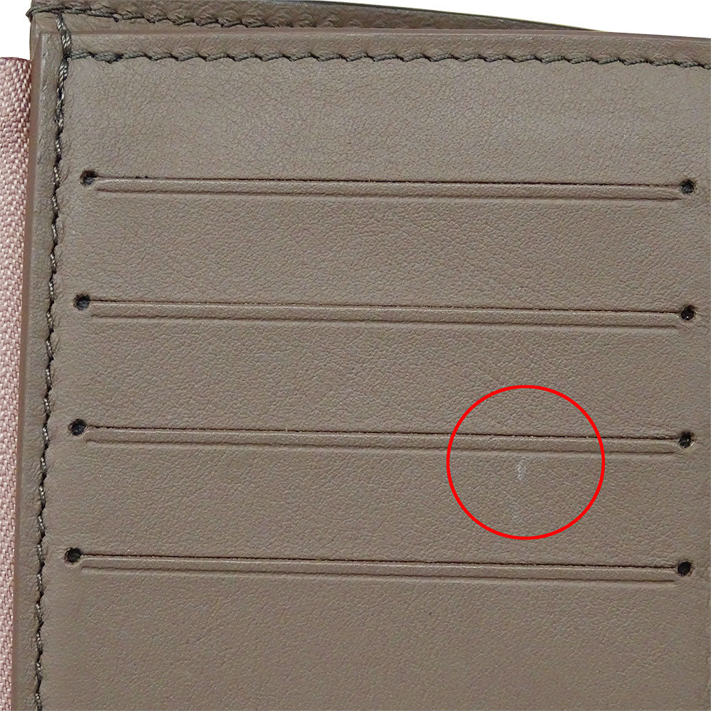 LOUIS VUITTON ルイ・ヴィトン ポルトフォイユ・カプシーヌコンパクト 二つ折り財布 トリヨン マグノリア M62156 レディース 【中古】