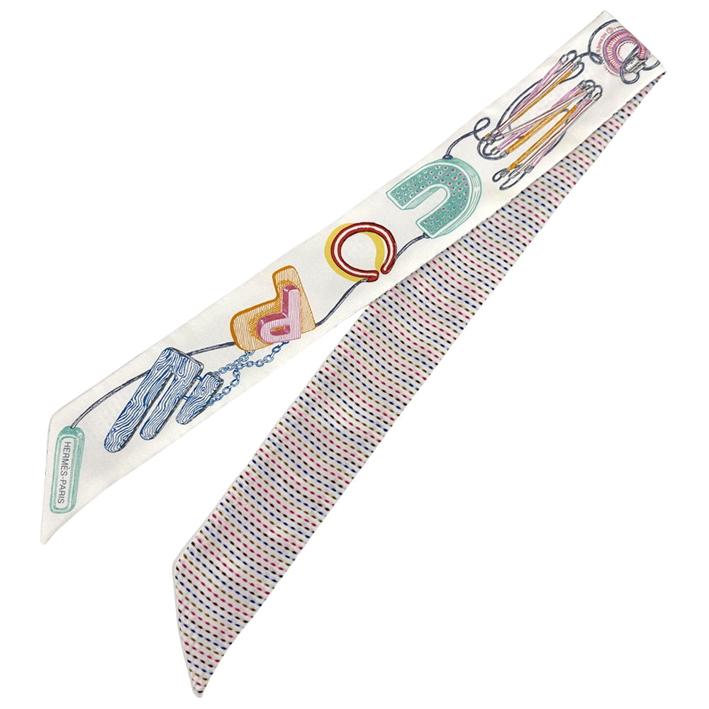 HERMES エルメス ツイリー Chevaloscope neon シュヴァロスコープ・ネオン スカーフ ホワイト マルチカラー シルク レディース 【中古】