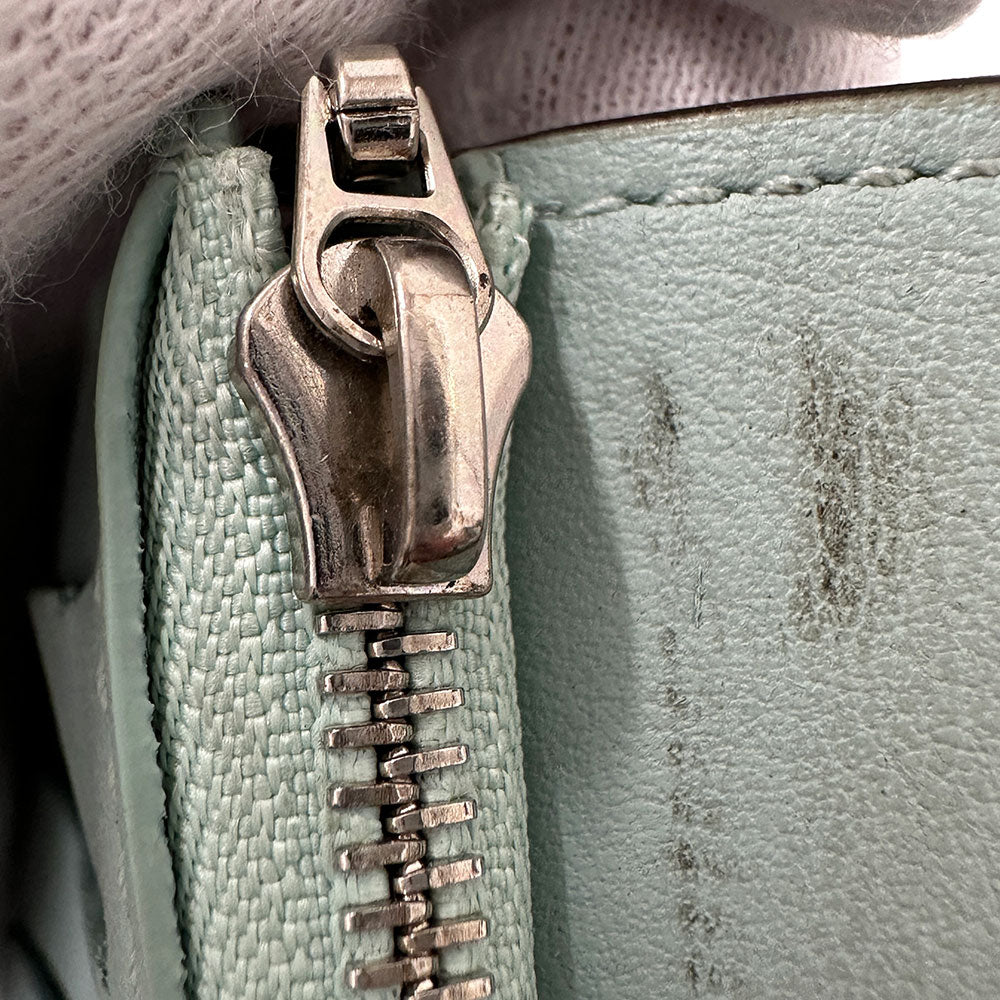LOUIS VUITTON ルイ・ヴィトン LVヴェルティカル ウォレット コンパクト 二つ折り財布 トリヨン アイスグリーン レディース 【中古】