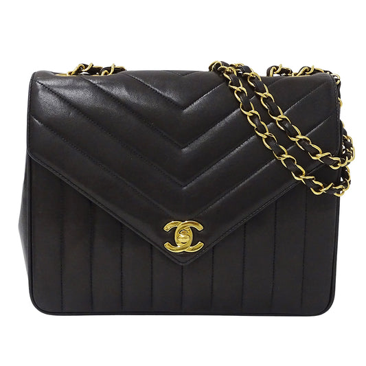 CHANEL シャネル ショルダーバッグ Vステッチ ブラック ゴールド金具 ラムスキン レディース 【中古】