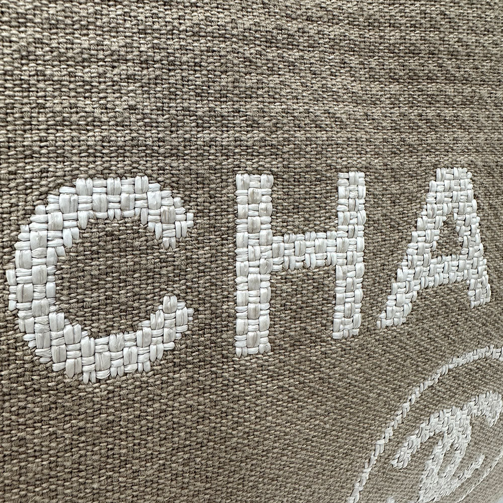 CHANEL シャネル トートバッグ ドーヴィル チェーントート ベージュ シルバー金具 キャンバス レディース 【中古】