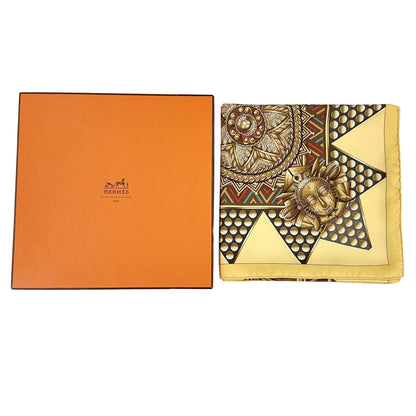 HERMES エルメス カレ90 L'OR DES CHEFS 首長達の金 スカーフ イエロー マルチカラー シルク レディース 【中古】