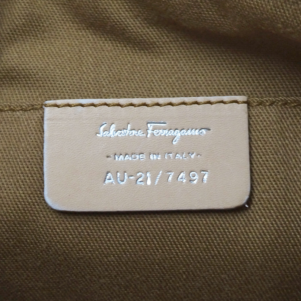 Ferragamo フェラガモ ポーチ ライトブルー レザー レディース 【中古】