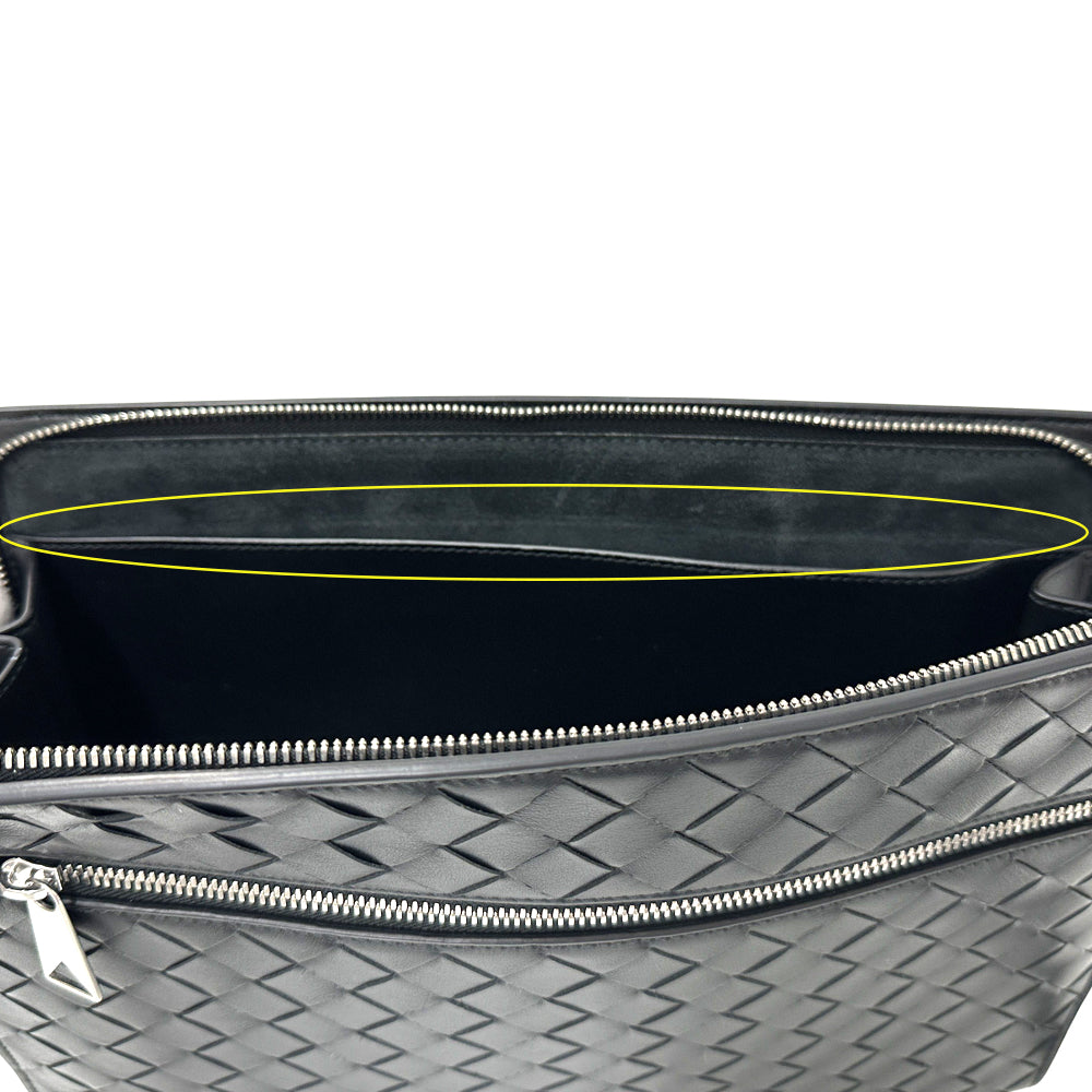 BOTTEGAVENETA ボッテガ・ヴェネタ クラッチ・セカンドバッグ ミディアムイントレチャート ブラック レザー メンズ 【中古】