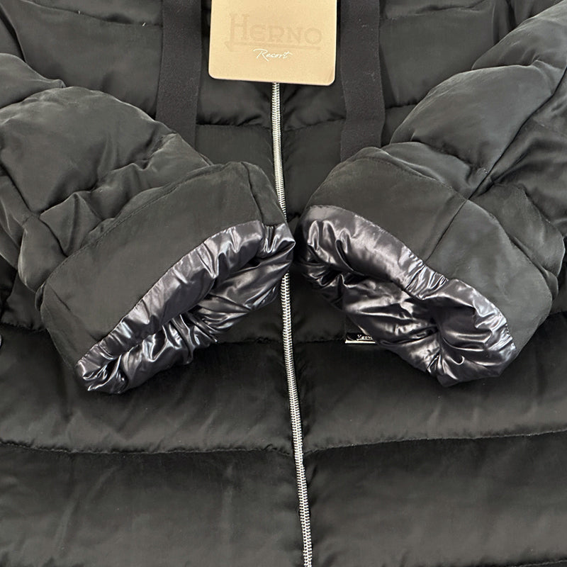 HERNO ヘルノ ダウンジャケット ブラック レディース 【中古】