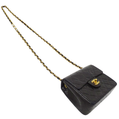 CHANEL シャネル ショルダーバッグ ミニマトラッセ ブラック ゴールド金具 ラムスキン レディース 【中古】