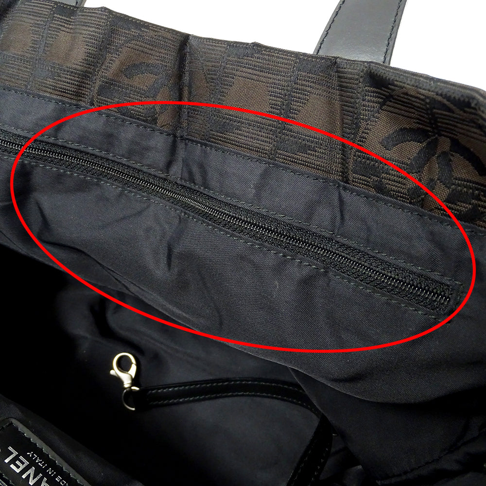 CHANEL シャネル トートバッグ ニュートラベル トートMM ダークブラウン ナイロン レディース 【中古】