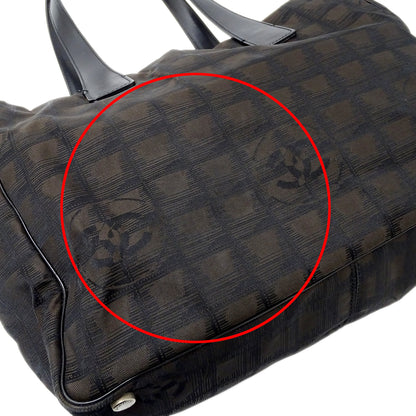 CHANEL シャネル トートバッグ ニュートラベル トートMM ダークブラウン ナイロン レディース 【中古】