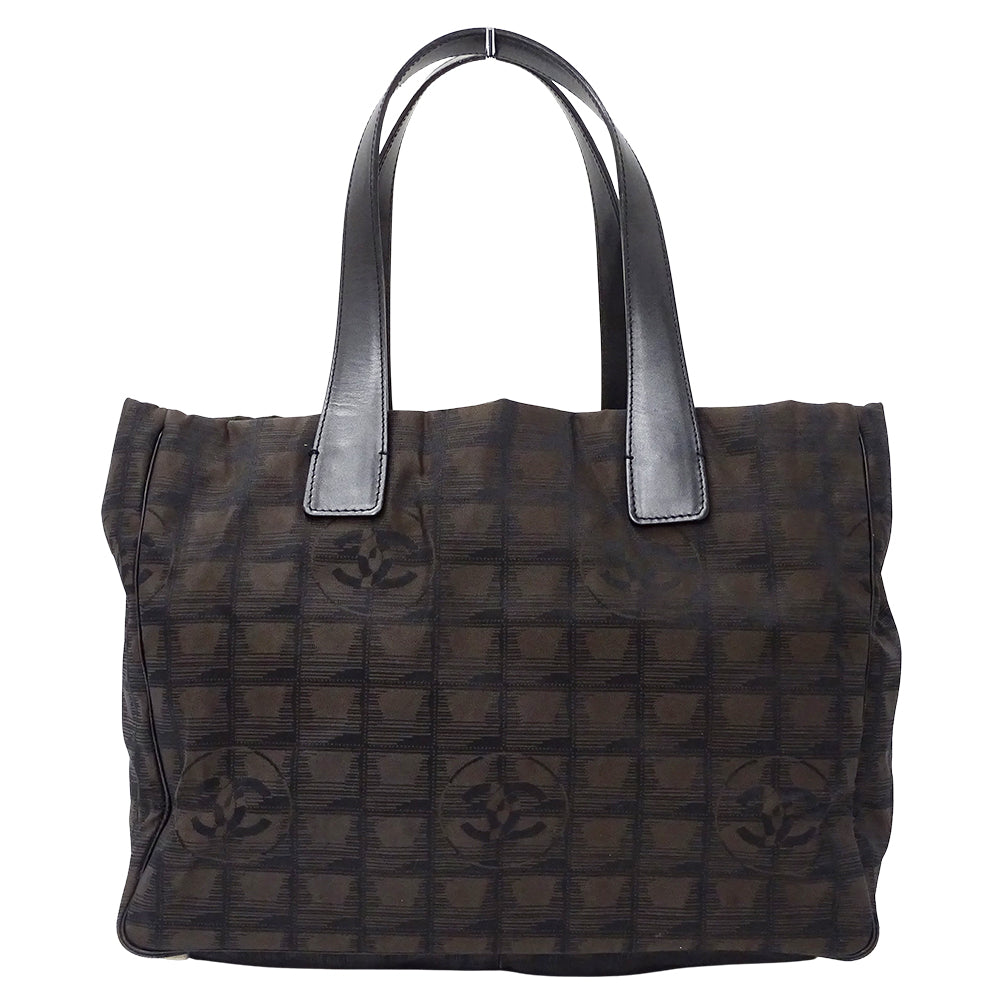 CHANEL シャネル トートバッグ ニュートラベル トートMM ダークブラウン ナイロン レディース 【中古】