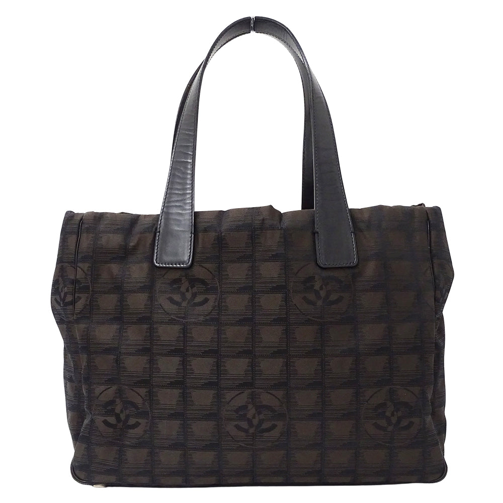 CHANEL シャネル トートバッグ ニュートラベル トートMM ダークブラウン ナイロン レディース 【中古】