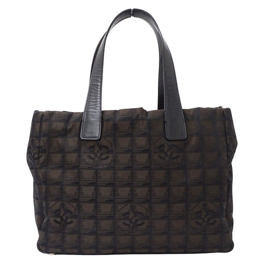 CHANEL シャネル トートバッグ ニュートラベル トートMM ダークブラウン ナイロン レディース 【中古】