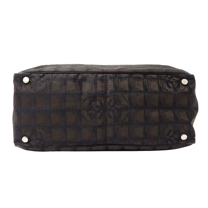 CHANEL シャネル トートバッグ ニュートラベル トートMM ダークブラウン ナイロン レディース 【中古】