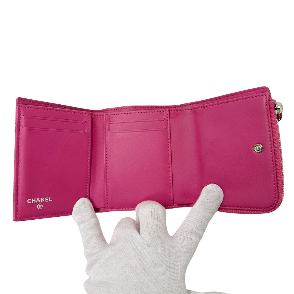 CHANEL シャネル 三つ折り財布 マトラッセ ピンク シルバー金具 キャビアスキン レディース 【中古】