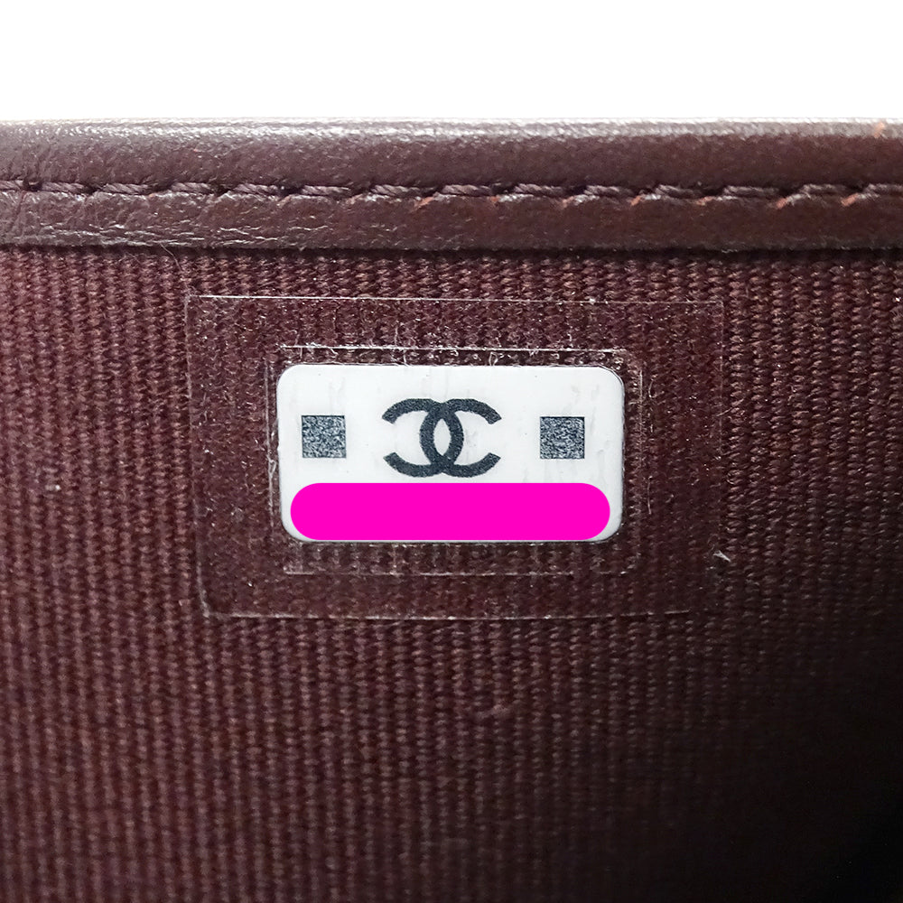 CHANEL シャネル 二つ折り財布 マトラッセ クラシック ブラック シルバー金具 キャビアスキン レディース 【中古】