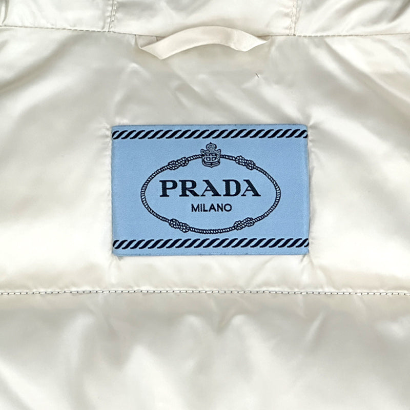 PRADA プラダ ダウンジャケット トライアングルロゴ グレー ナイロン L 40 レディース 【中古】