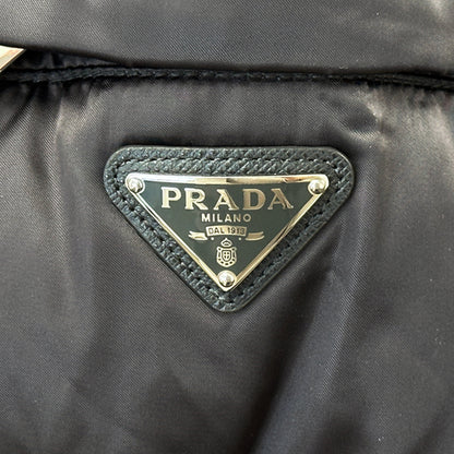 PRADA プラダ ダウンジャケット トライアングルロゴ グレー ナイロン L 40 レディース 【中古】