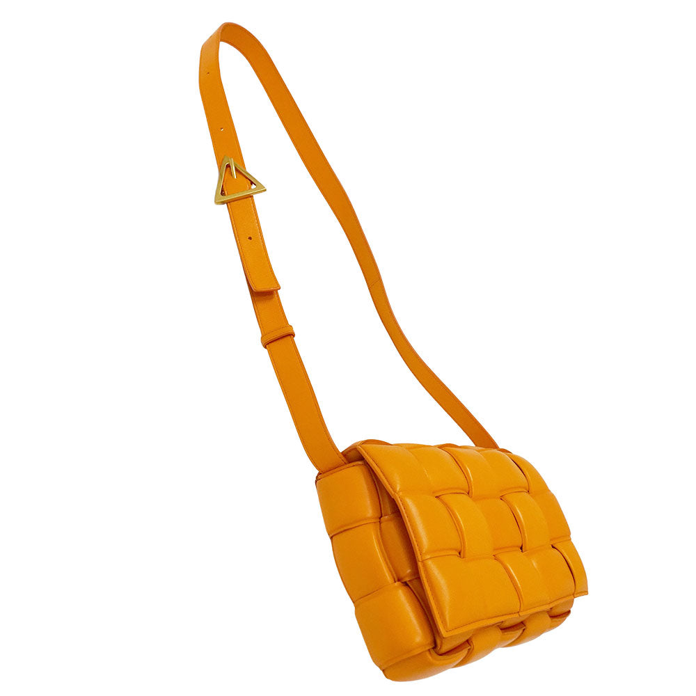 BOTTEGAVENETA ボッテガ・ヴェネタ ショルダーバッグ カセット オレンジ レザー レディース 【中古】