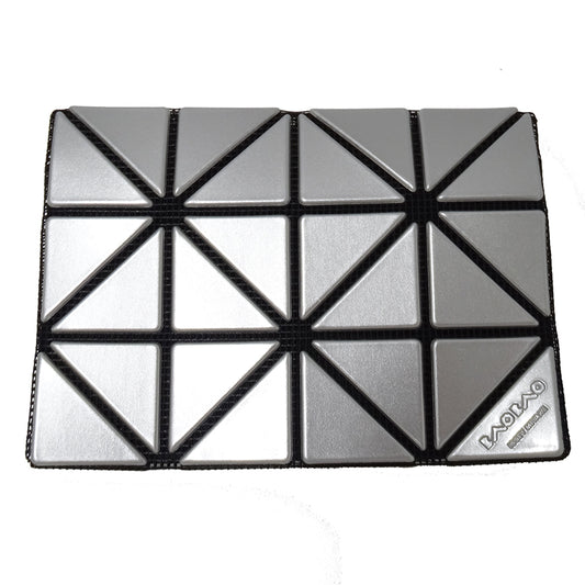 ISSEY MIYAKE イッセイミヤケ カードケース グレー シルバー PVC レディース 【中古】
