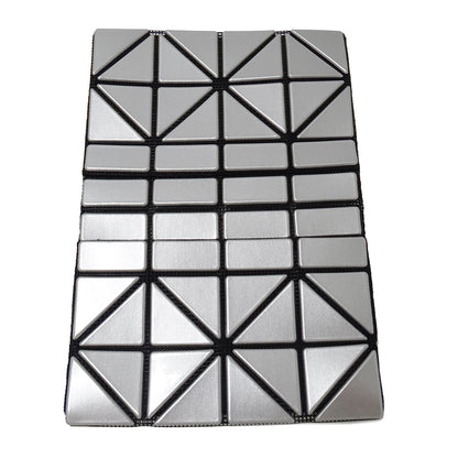 ISSEY MIYAKE イッセイミヤケ カードケース グレー シルバー PVC レディース 【中古】