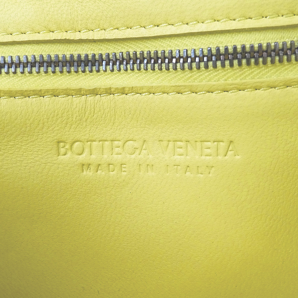 BOTTEGAVENETA ボッテガ・ヴェネタ ショルダーバッグ カセット クラシック マキシイントレチャート イエロー レザー レディース 【中古】
