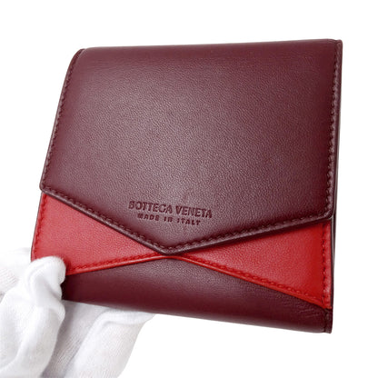 BOTTEGAVENETA ボッテガ・ヴェネタ 二つ折り財布 ボルドー レッド レザー レディース 【中古】