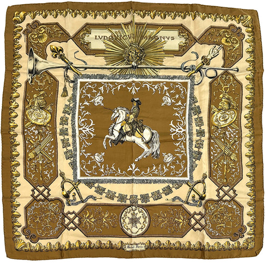HERMES エルメス カレ90 LVDOVICVS MAGNVS 白い馬に跨ったルイ14世 スカーフ ブラウン シルク レディース 【中古】