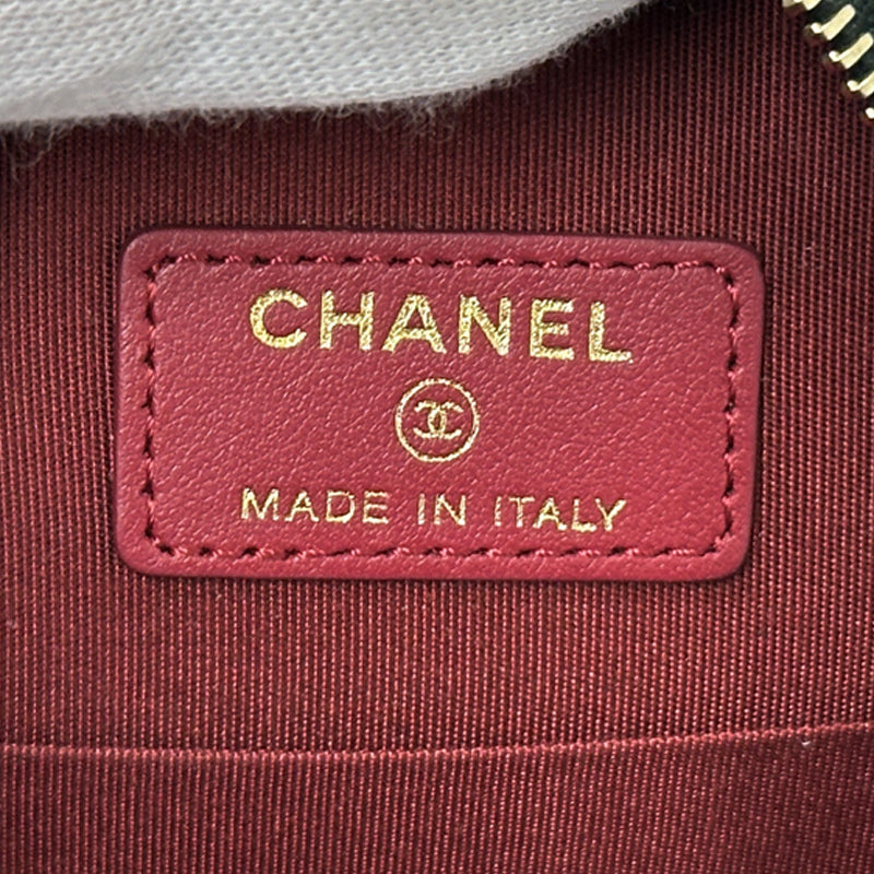 CHANEL シャネル ショルダーバッグ シャネル19 ブラック ゴールド金具 ラムスキン レディース 【中古】