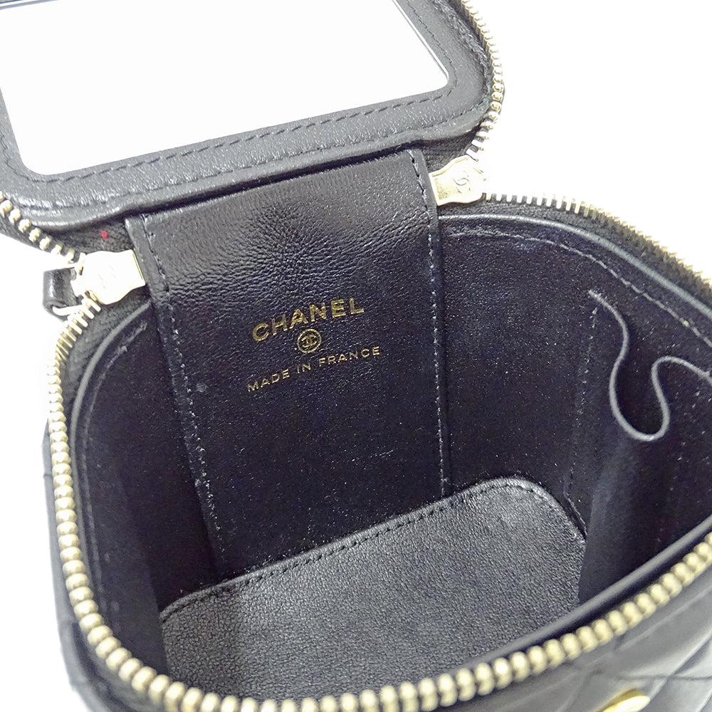 CHANEL シャネル ショルダーバッグ マトラッセ ブラック ゴールド金具 ラムスキン レディース 【中古】