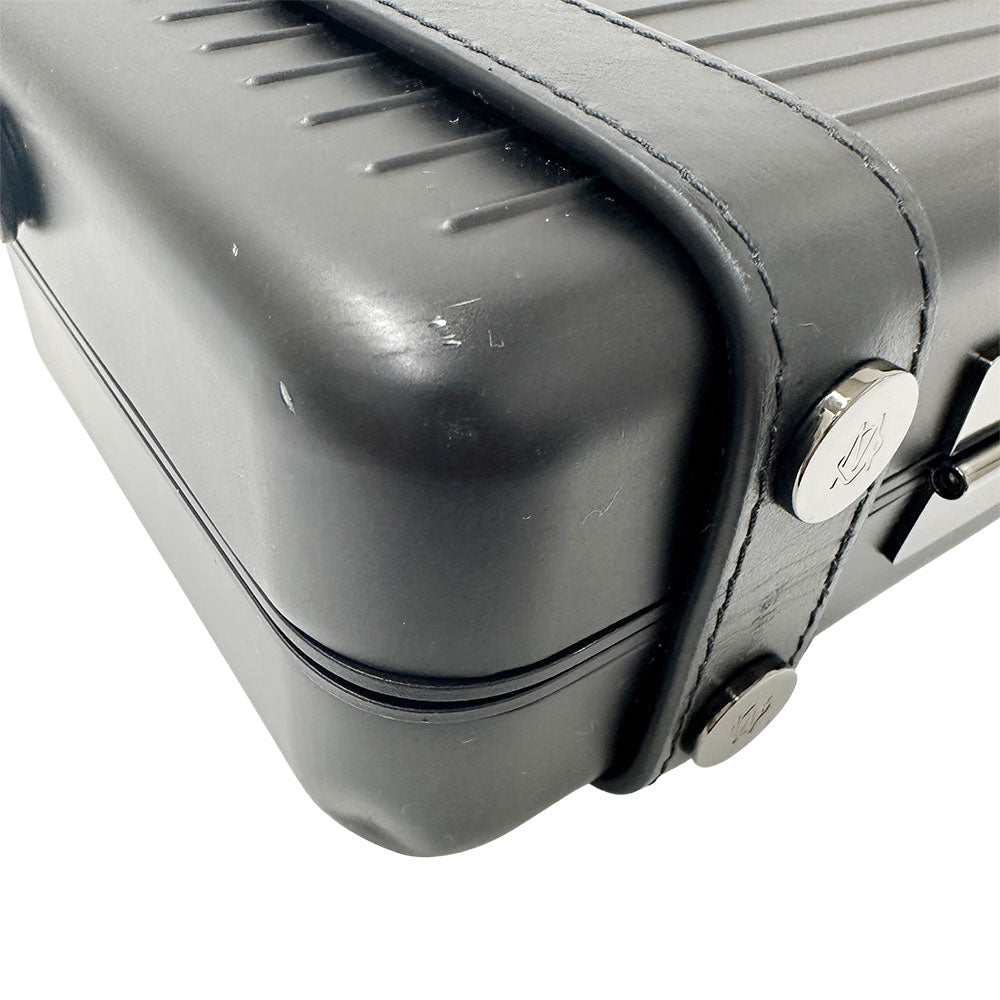 RIMOWA リモワ ショルダーバッグ ブラック 99011010 レディース メンズ 【中古】