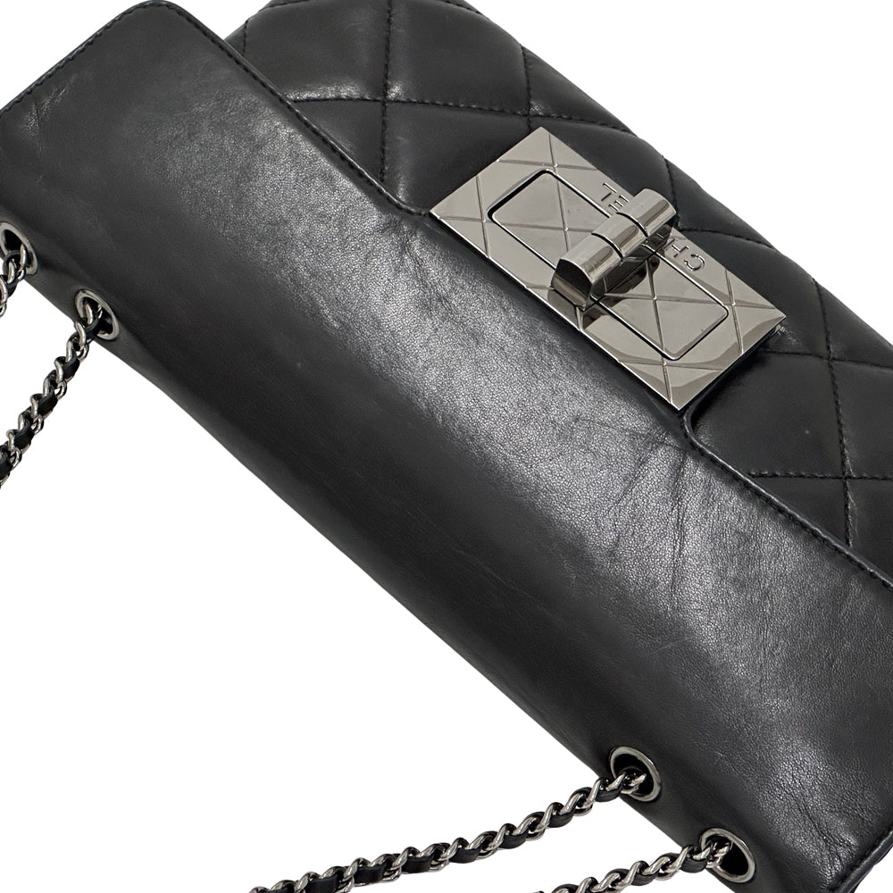 CHANEL シャネル ショルダーバッグ 2.55 マトラッセ ブラック シルバー金具 ラムスキン レディース 【中古】