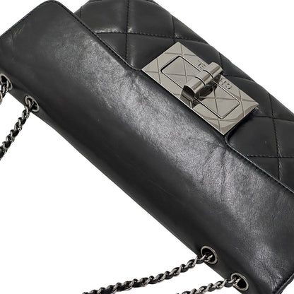 CHANEL シャネル ショルダーバッグ 2.55 マトラッセ ブラック シルバー金具 ラムスキン レディース 【中古】