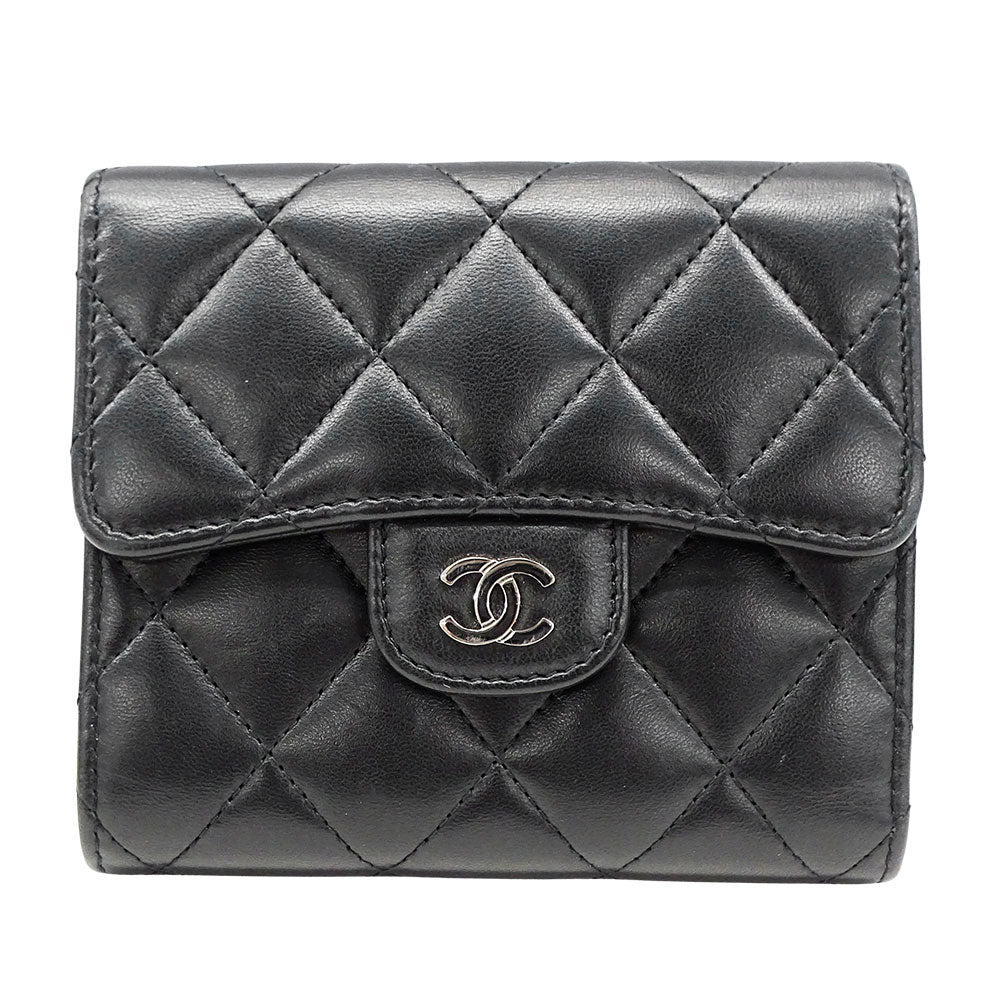 CHANEL シャネル 三つ折り財布 マトラッセ ブラック シルバー金具 ラムスキン レディース 【中古】