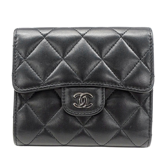 CHANEL シャネル 三つ折り財布 マトラッセ ブラック シルバー金具 ラムスキン レディース 【中古】