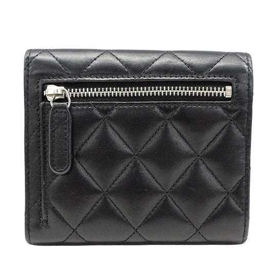 CHANEL シャネル 三つ折り財布 マトラッセ ブラック シルバー金具 ラムスキン レディース 【中古】