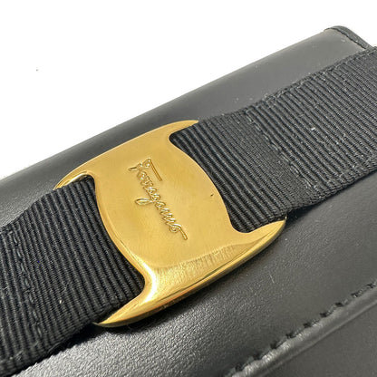 Ferragamo フェラガモ 二つ折り財布 ヴァラ ブラック レザー レディース 【中古】