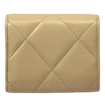 CHANEL シャネル 二つ折り財布 シャネル19 ベージュ ゴールド金具 ラムスキン レディース 【中古】
