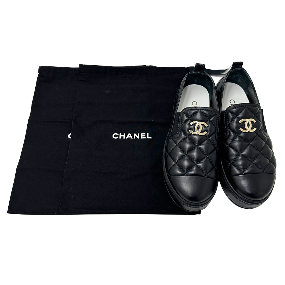 CHANEL シャネル スリッポン スニーカー マトラッセ 39 25cm ブラック ゴールド金具 レザー レディース 【中古】