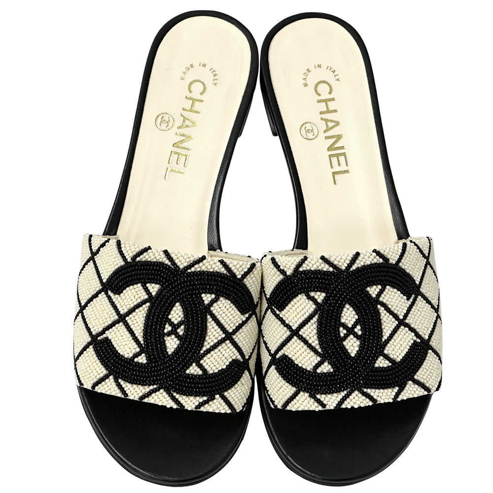 CHANEL シャネル サンダル ココマーク ホワイト ブラック 38 24.5cm ビーズ レディース 【中古】
