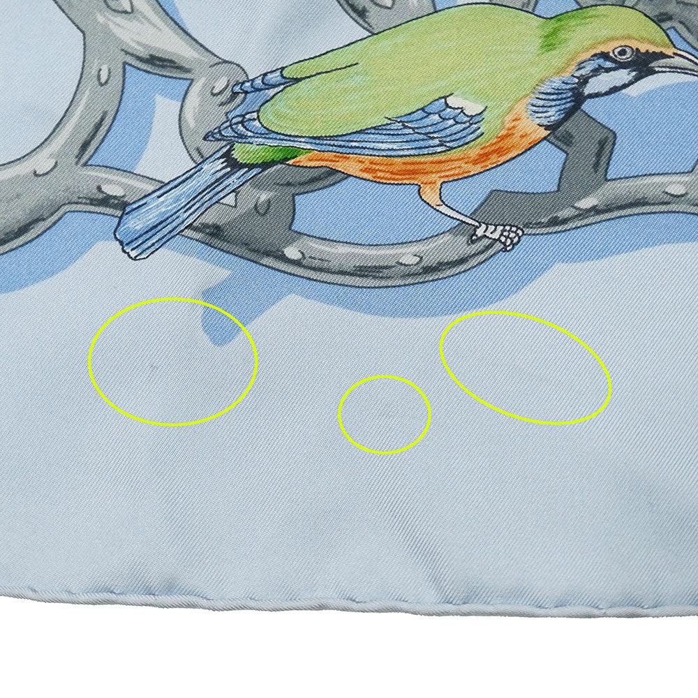 HERMES エルメス カレ90 OISEAUX DE L'HIMALAYA インドとヒマラヤの小鳥たち スカーフ ライトブルー シルク レディース 【中古】