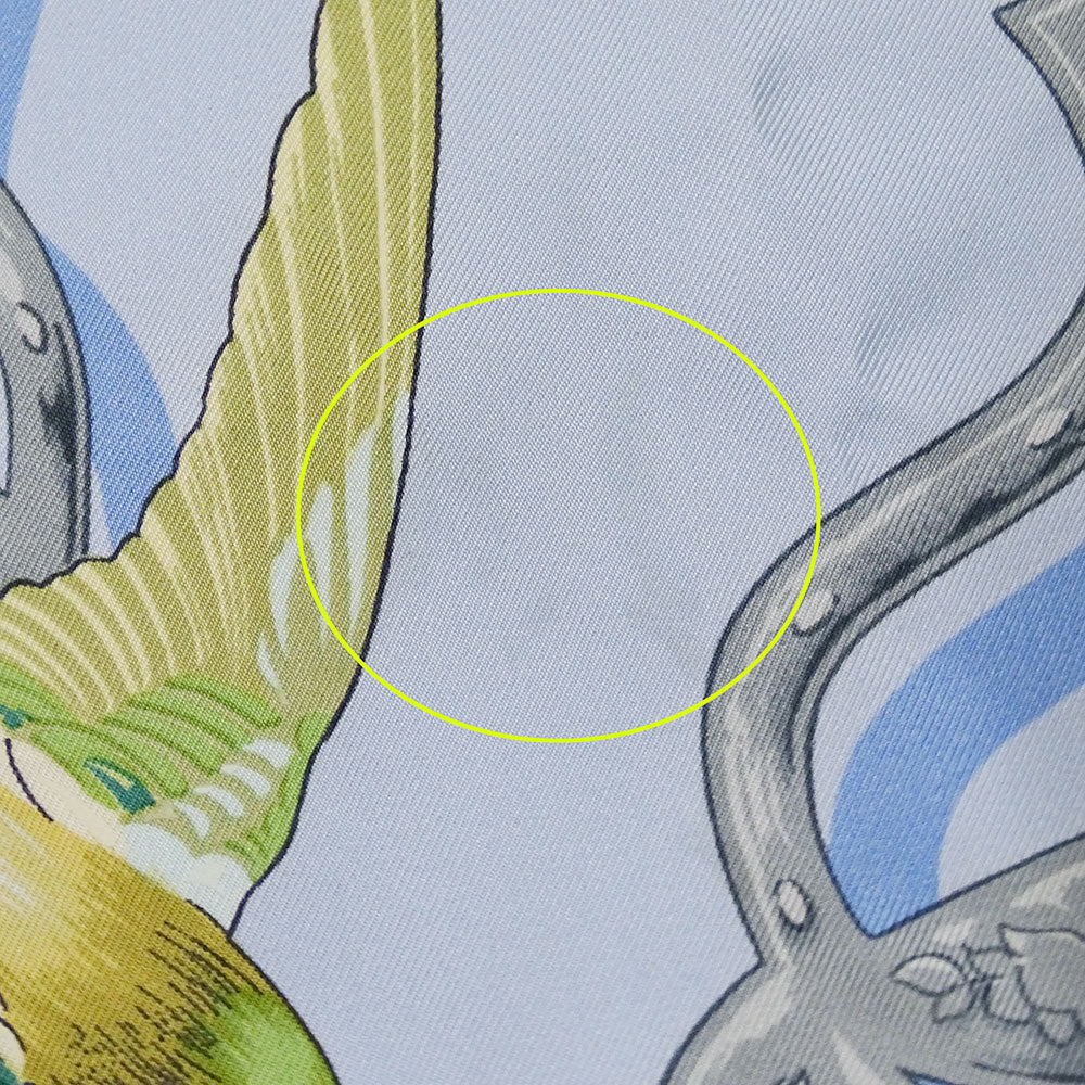 HERMES エルメス カレ90 OISEAUX DE L'HIMALAYA インドとヒマラヤの小鳥たち スカーフ ライトブルー シルク レディース 【中古】